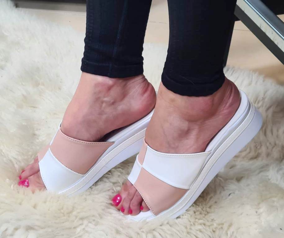 Papuci dama albi cu roz Zoia biashoes.ro imagine 2022